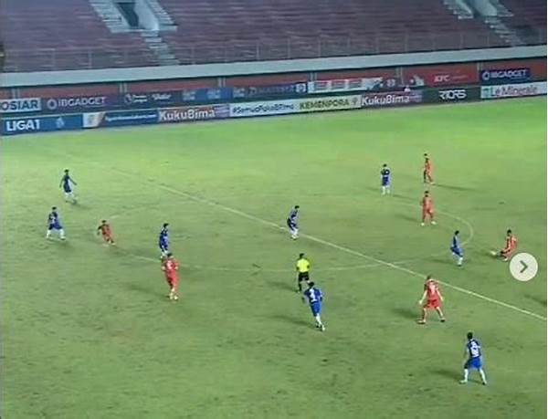 Kontroversi Liga 1 Berhenti 2 Bulan Imbas Tragedi Kanjuruhan: Pssi Sulit Bangkit Dari Masalah Klasik!