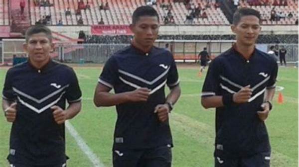 Wasit Liga 1 Kembali Jadi Sorotan! Pssi Diperintahkan Segera Tindak Kepemimpinan Yang ‘merugikan’!
